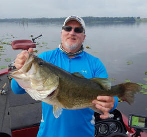Steve Guthrie 9-5 lb bass caught while fishing with Lake Fork Guide Gary Long
